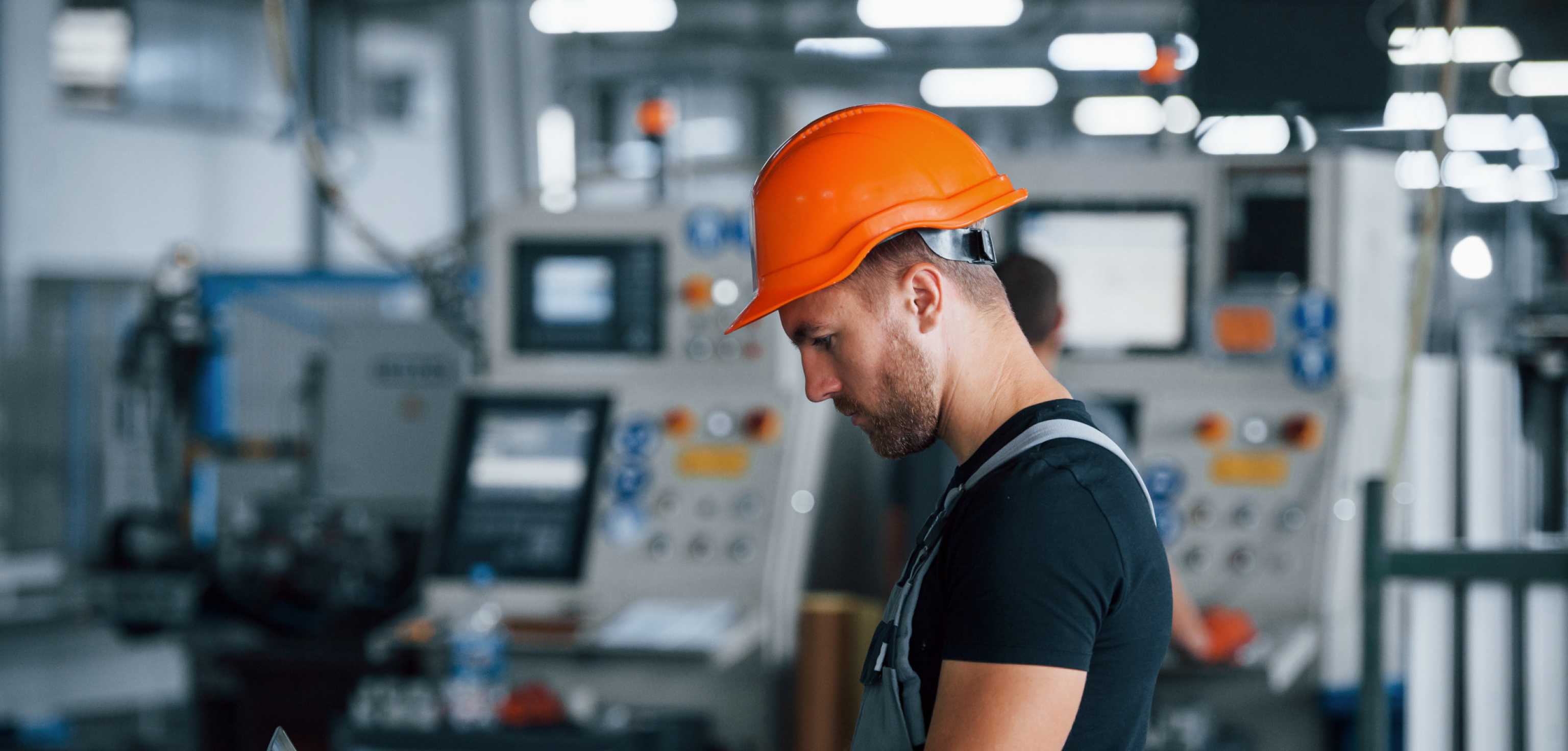 tema arbejdsmiljø sikkerhed trivsel 123rf