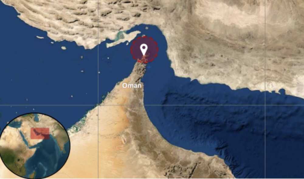 Seven Rupp Trafikken gennem Hormuz styrtdykker efter angreb