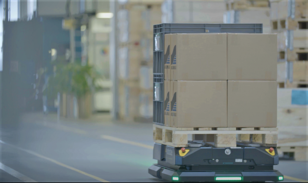 Robotize has implemented a GoPal solution at AVK GUMMI.