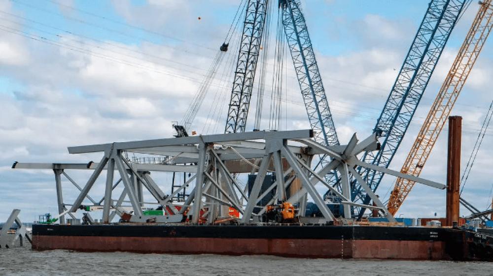 Brofag på 150 tons fjernet i weekenden